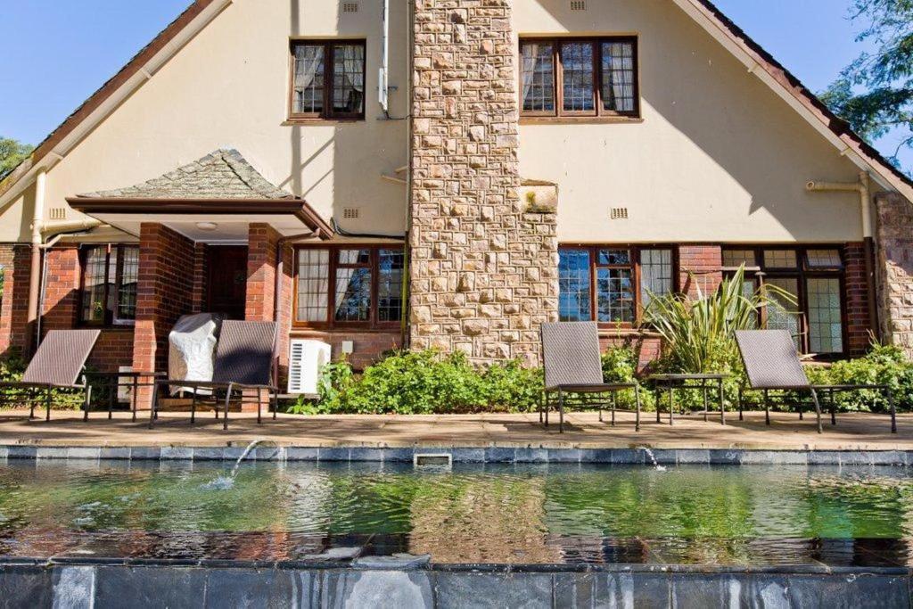 Eagle Wind Manor Otel Hillcrest Dış mekan fotoğraf